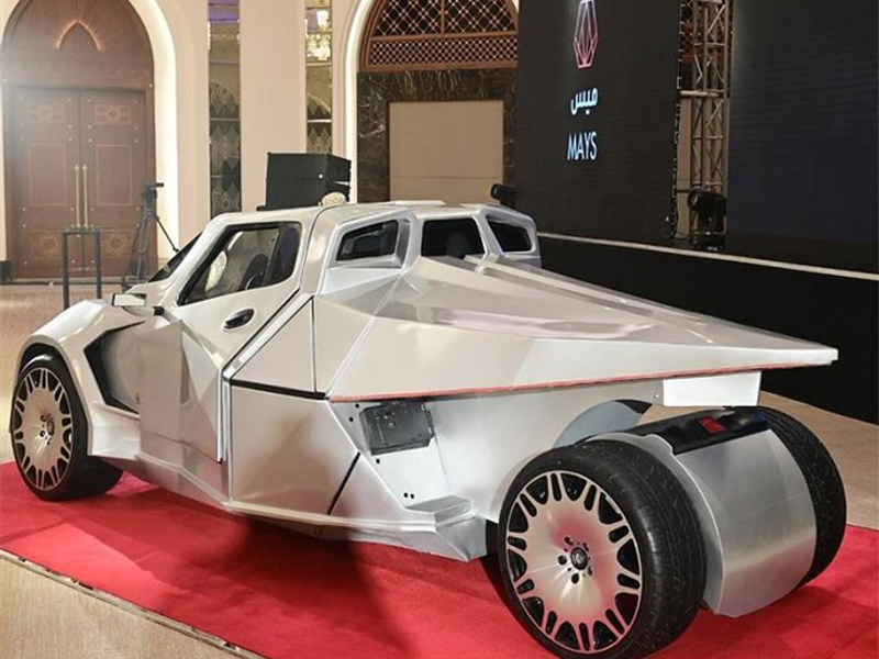 تدشين "ميس" سيارة كهربائية عُمانية الصنع